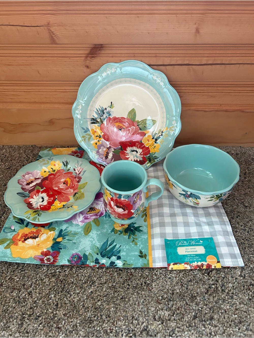 Pioneer Woman Dinnerware Set of 5 Pieces
